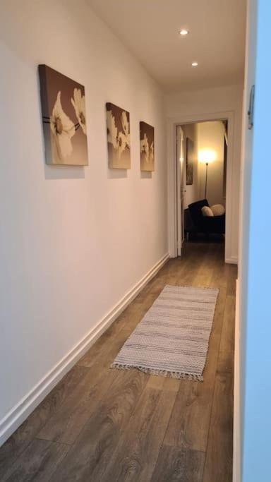 Luxury 1 Bedroom Flat In The Heart Of Wood Green Лондон Экстерьер фото